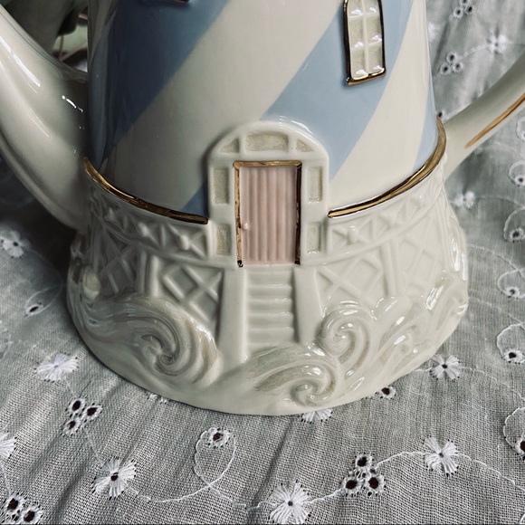 Lenox Seaside Lighthouse Teapot - Picture 4 of 8